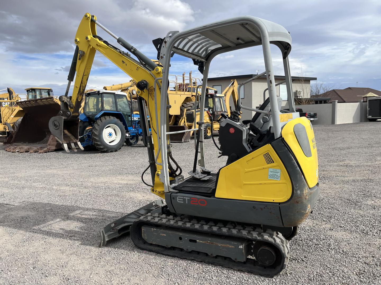 ./imagenes/INVOICE/2019/17461/MINIEXCAVADORA WACKER NEUSON ET20 (6).JPG